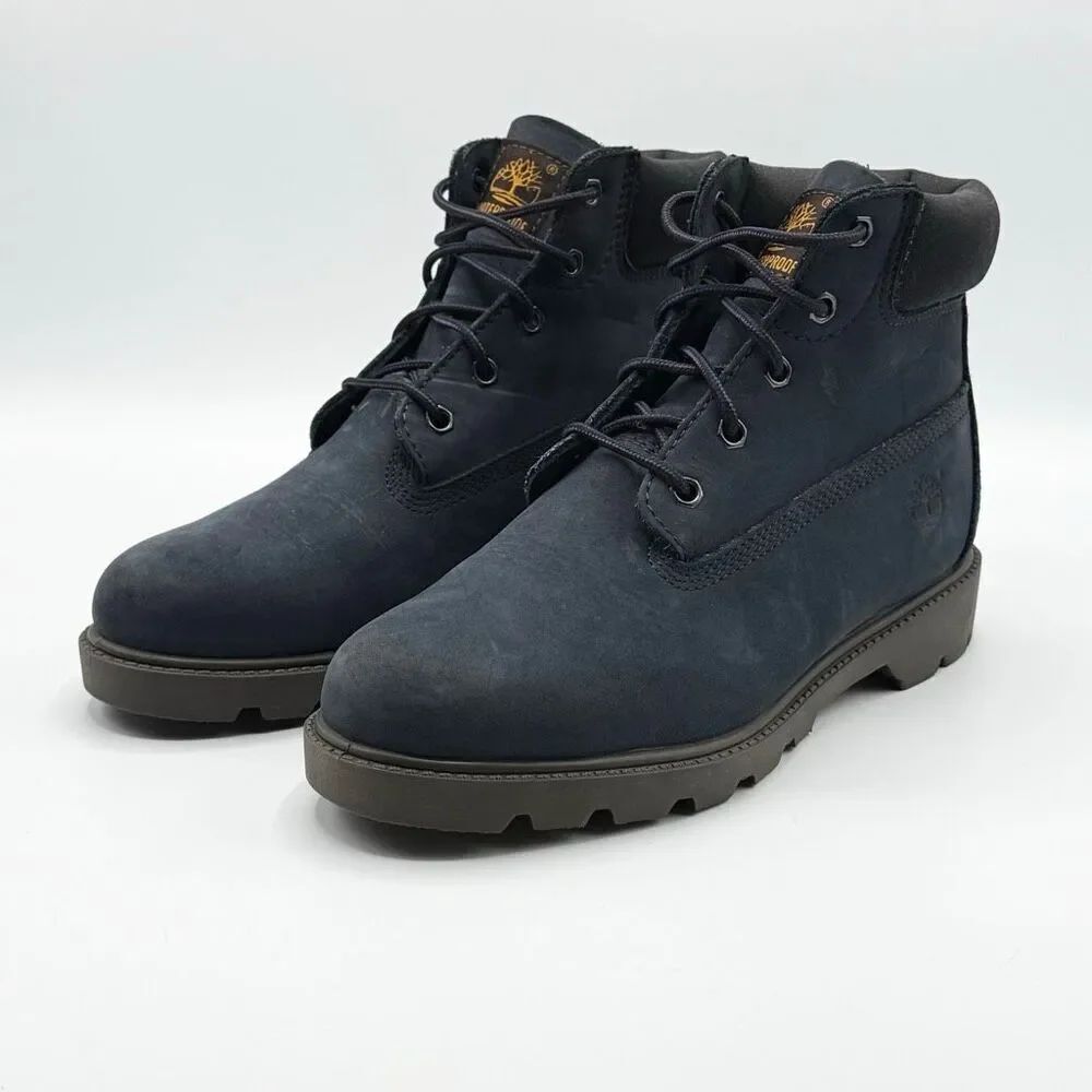 Timberland Classic 6-Inch Waterproof Boot in Navy - Men’s US 6M